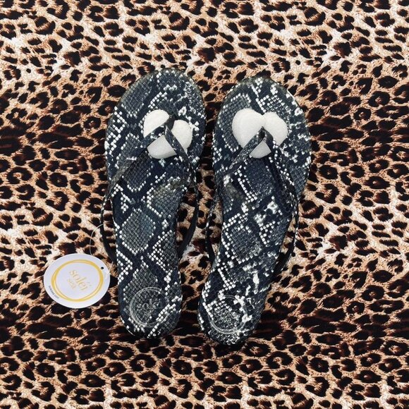 brand new ~ snake print flip flops - Picture 1 of 7